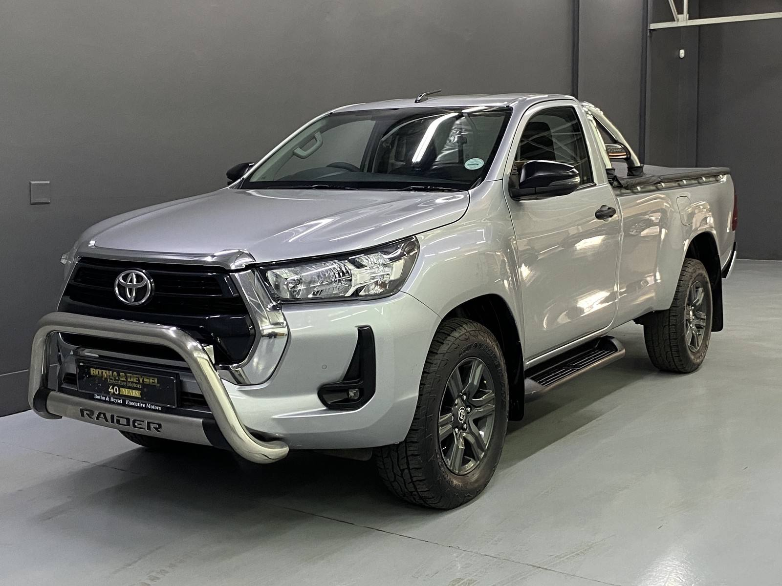 New Arrivals for Used 2024 2025 Toyota-Hilux Single Cab Pick up truck 4WD with Leather Seats RHD LHD With low mileage